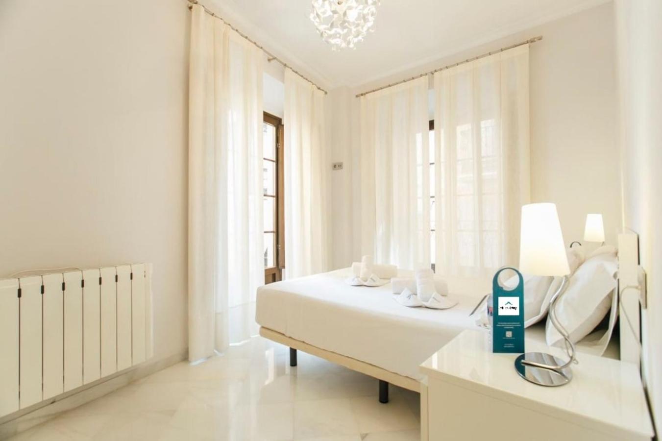 Minimalism And Modern- 2Bd 1Bth- Las Setas Seville Ngoại thất bức ảnh